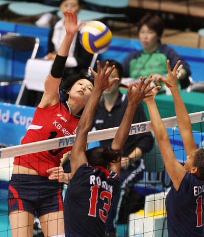 韓国 ドミニカ共和国を降し大会初勝利