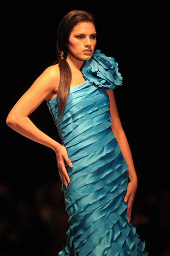 地元デザイナーの共演、南米ベネズエラ・ファッションウィーク