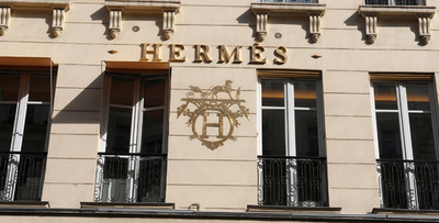 エルメスのバッグ、アジア人向けに偽造 元従業員らに禁錮刑の可能性 フランス