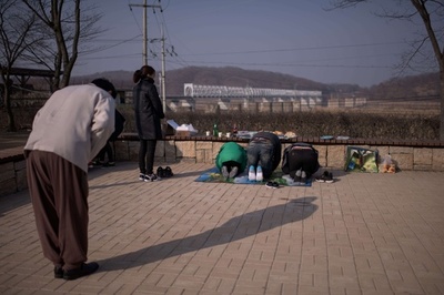 春節、北朝鮮に暮らす家族に新年のあいさつ 韓国・臨津閣