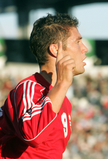 ＜サッカー 欧州選手権2008・予選＞ハンガリー ホームでマルタを降す