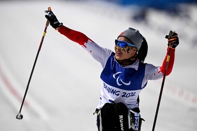 中国がメダル数でトップ浮上、村岡は2日連続の金 北京パラ