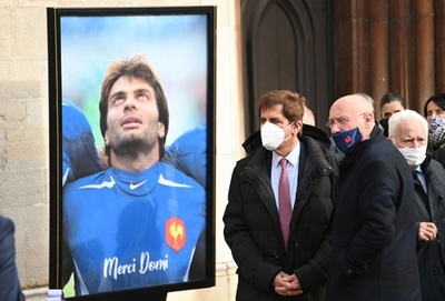 ドミニシ氏の葬儀に約400人参列 元ラグビー仏代表