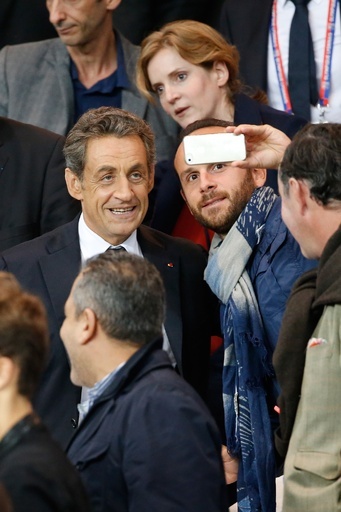 サルコジ仏前大統領、政界復帰を宣言 「他に選択肢なかった」