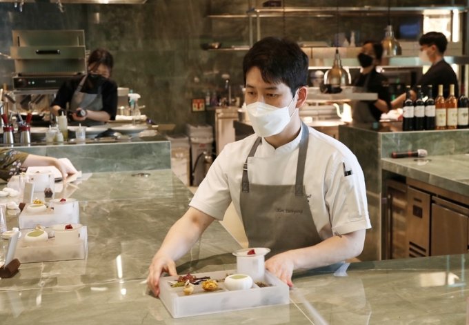 総括シェフのキム・テヒョン氏（写真提供=農心）(c)MONEYTODAY