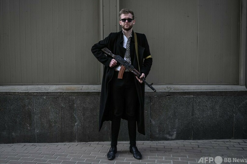 スウェーデン、国是破りウクライナに武器供与へ