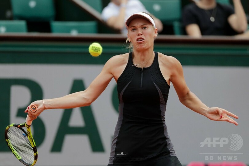 ウォズニアッキが好発進、初出場コリンズに快勝 全仏OP