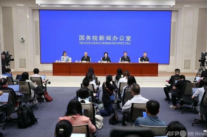 中国が157の国と地域で主要な貿易相手国の上位3位に