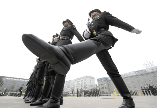 人民解放軍、儀仗隊の訓練風景 中国 写真23枚 国際ニュース：AFPBB News