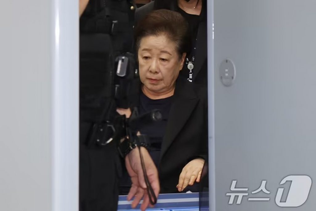韓国裁判所、旧統一教会総裁の拘束執行停止を6月30日まで延長 写真枚