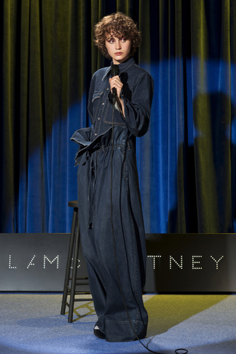 海への想いをこめた「ステラ マッカートニー」18年春コレクション 写真