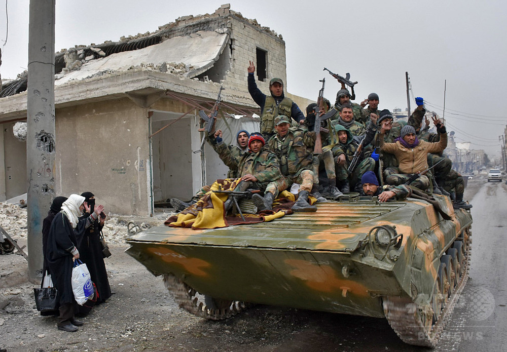 シリア軍 アレッポ東部の半分を奪還 市街戦のため精鋭部隊到着 写真1枚 国際ニュース Afpbb News