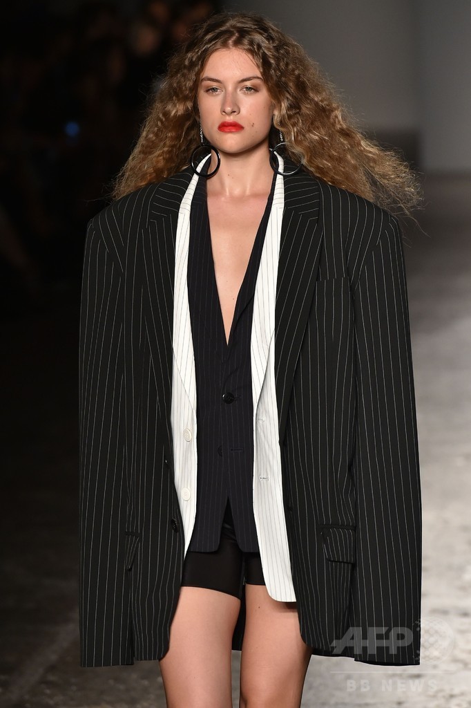 「アツシ ナカシマ」17年春夏