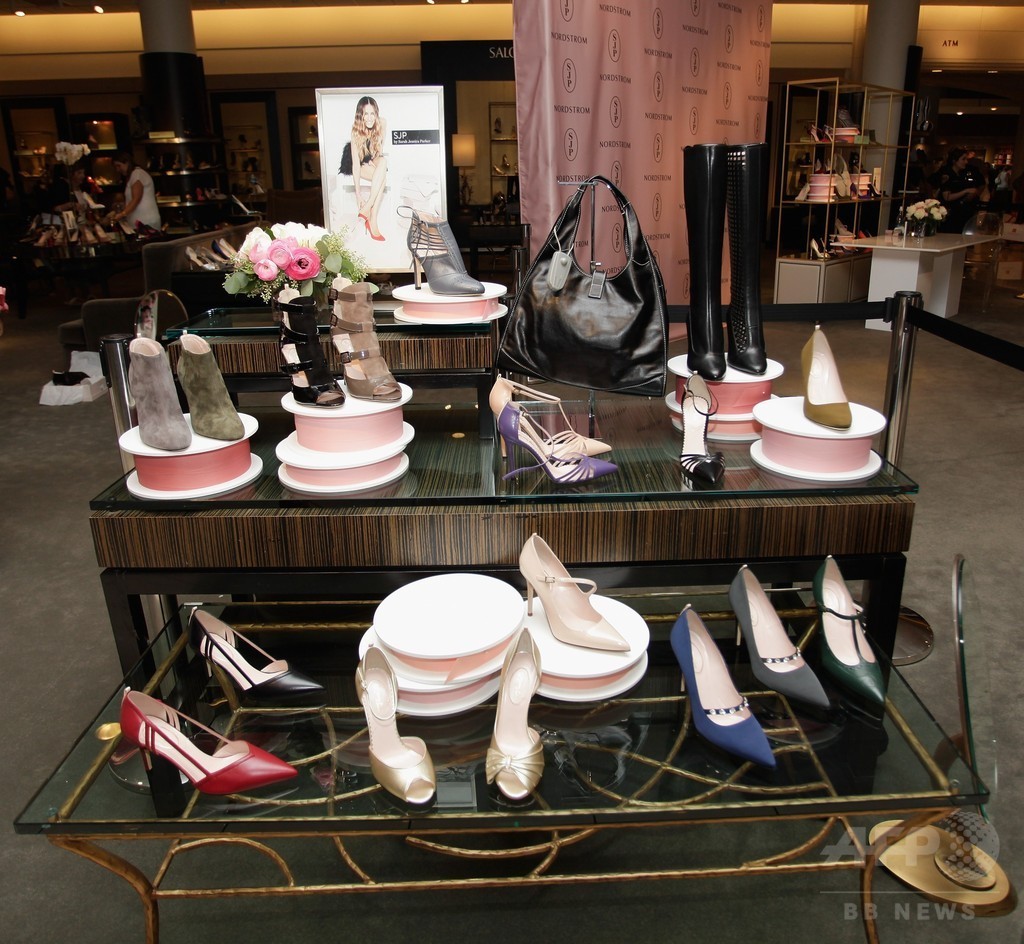 サラ・ジェシカ、「SJP」新作コレクションをお披露目