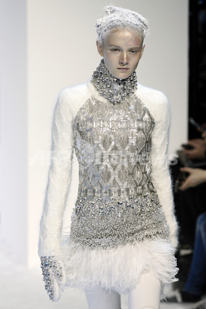 ＜13/14年秋冬パリコレクション＞モンクレール ガム・ルージュ