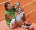 2005年の全仏オープンで初優勝を果たしたラファエル・ナダル（2005年6月5日撮影）。(c)CHRISTOPHE SIMON / AFP