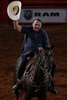 ブラジル・サンパウロ州バレトスのカウボーイフェスティバルで、馬に乗るジャイル・ボルソナロ大統領（2022年8月26日撮影）。(c)Miguel SCHINCARIOL / AFP