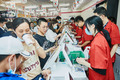 湖南省初のセブンイレブンの店内（2020年5月30日撮影）。(c)Xinhua News