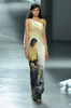 米ニューヨーク市内で発表された「ロダルテ（Rodarte）」14/15年秋冬コレクション（2014年2月11日撮影）。(c)AFP/Getty Images/Slaven Vlasic
