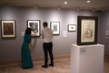 英ロンドンのコートールド美術館の「Art and Artifice: Fakes from the Collection（アートと策略：コレクションの贋作）」展の会場（2023年6月16日撮影）。(c)HENRY NICHOLLS / AFP