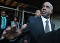 米サンフランシスコ（San Francisco）連邦地裁を後にするバリー・ボンズ（Barry Bonds）被告（2011年12月16日撮影）。(c)AFP/Getty Images/Justin Sullivan