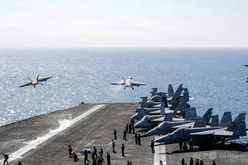 米軍実物 空母 LSO LPU ライフプリザーバ 救命胴衣 米海軍 戦闘機攻撃機 米空母に無人機攻撃成功とのイラン報道は「事実ではない」 米当局者