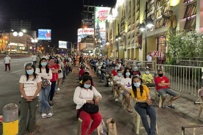 比大統領の護衛隊、未承認の中国製ワクチン接種 大統領はまだ