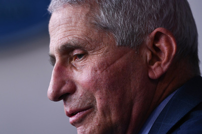 ファウチ氏、英国のワクチンスピード承認への批判を撤回