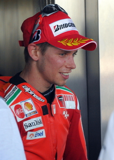 ストーナー 7戦連続のポールポジション