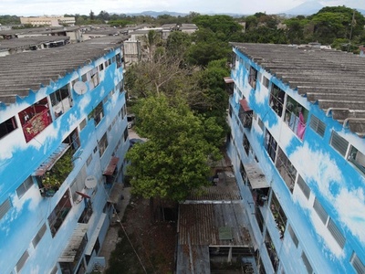 【今日の1枚】集合住宅に広がる青空 エルサルバドル