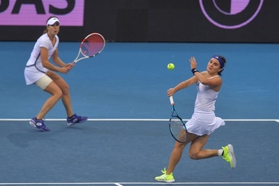 前回覇者フランスが決勝ラウンド黒星発進、BJK杯