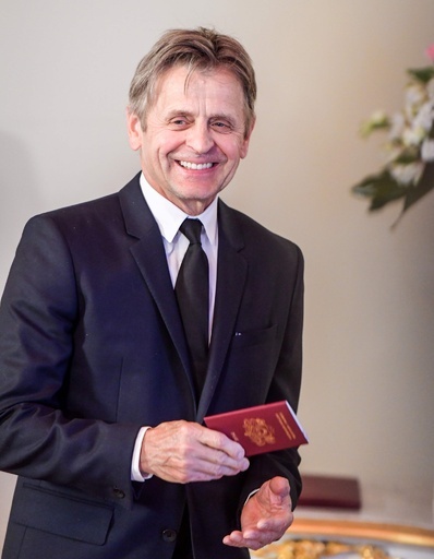 M・バリシニコフさん、出身国ラトビア名誉市民に 旧ソ連時代に亡命