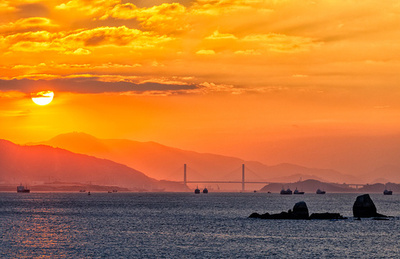アモイの海辺の夕日 宮崎アニメファンに人気の場所に