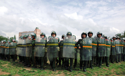 中国当局、北京五輪にむけ治安強化