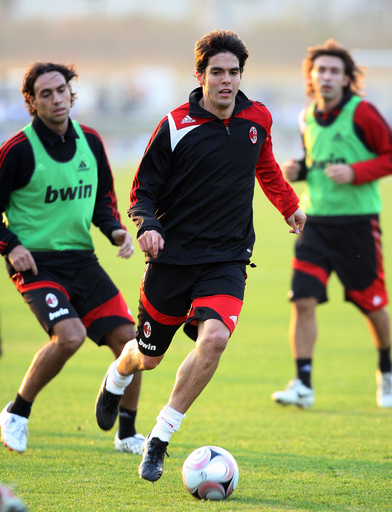 ACミラン 13日の準決勝へ向け練習を行う