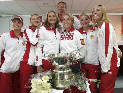 ロシア イタリアとの決勝を控え記者会見を行う