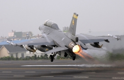 中国の戦闘機、6月に台湾側の空域に入る