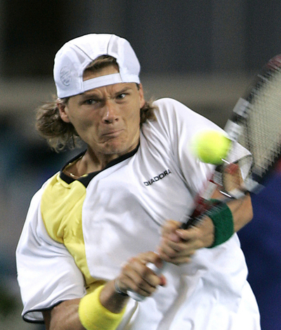 ルーチャック ボパナをストレートで降す