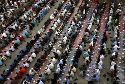 「体重は金」、ドバイで減量キャンペーン