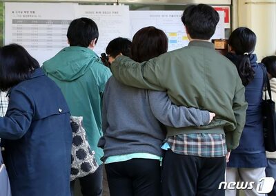高校を離れ大学入試へ…韓国・10代の高卒認定試験受験が急増