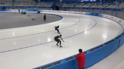 国家スピードスケート館でテスト大会を開催 北京