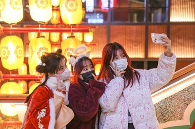 中国で生成AIによる写真サービスが爆発的人気 悪用の懸念も