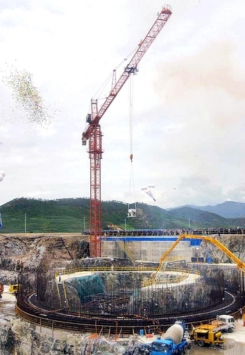 KEDO、プロジェクト頓挫の補償金など2284億円を北朝鮮に請求へ - 韓国