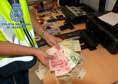 中国の人身売買組織を摘発、スペインとフランスの合同捜査チーム