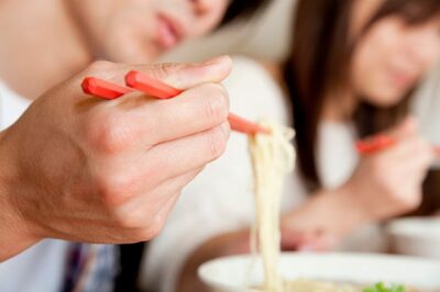 「結婚も考えたけど」…麺をすすり音を立てる彼氏に冷めた韓国30代女性の葛藤