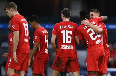 ライプツィヒ快勝 首位バイエルンと勝ち点2差に