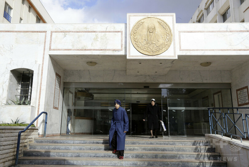 シリアの老人ホーム、内戦で取り残された高齢者の「ついの避難所」