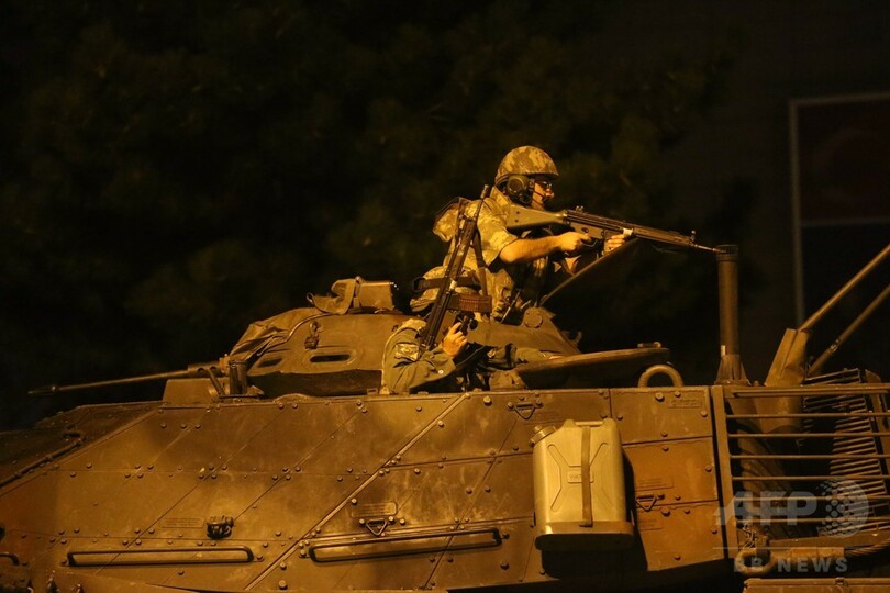 トルコ、60人死亡 軍人754人を拘束 