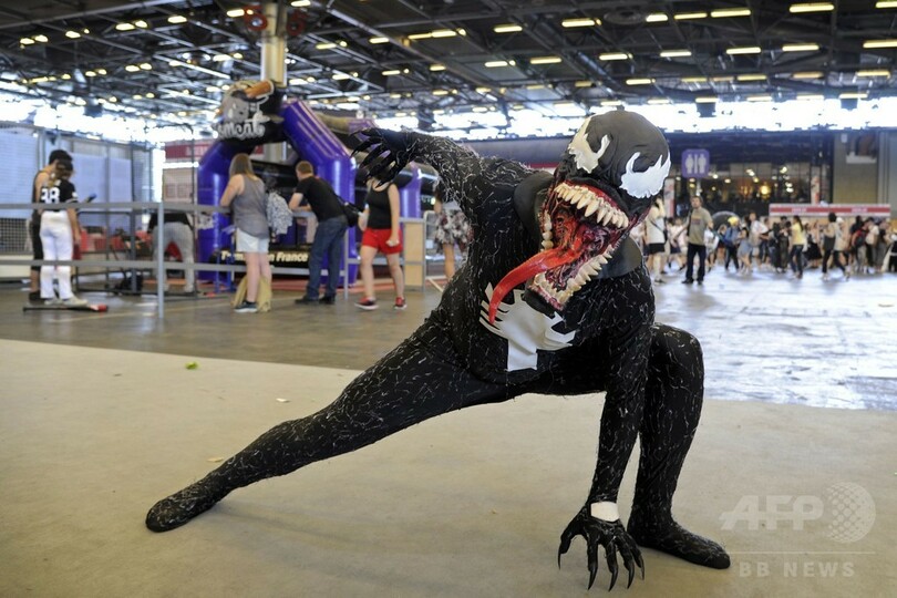 仏パリでジャパンエキスポ開幕、コスプレ好きが大集合