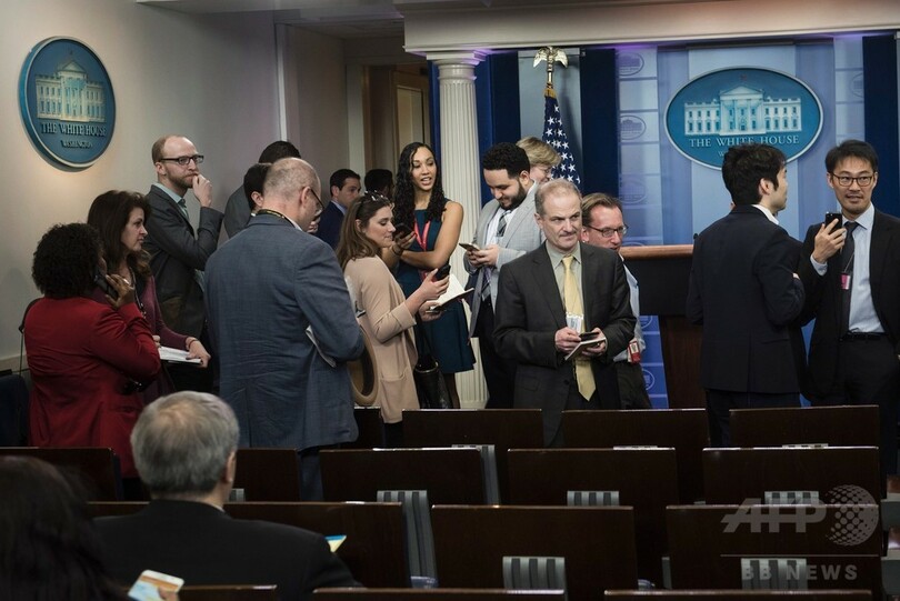 米政府、会見から主要メディア締め出し トランプ氏批判のCNNなど